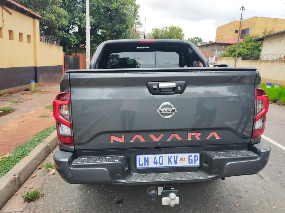 2023 Nissan NAVARA 2.3 Turbo Diesel, Double cab Color Grey Price  Automatic, Mileage