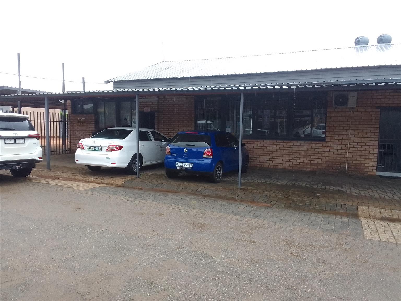 Ideally Located Warehouse – Rustenburg East End | Junk Mail Marketplace