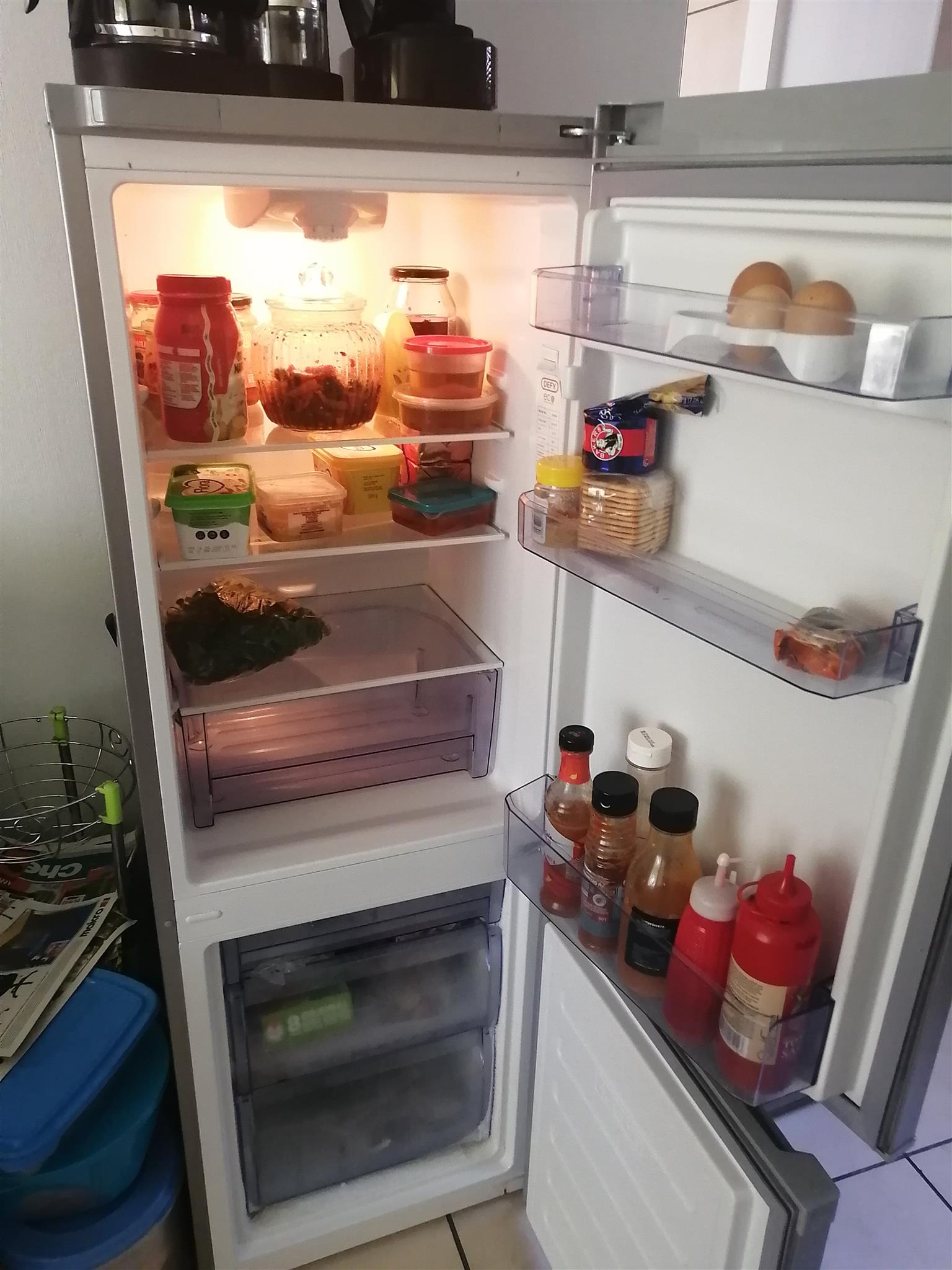 second hand fridge in good condition