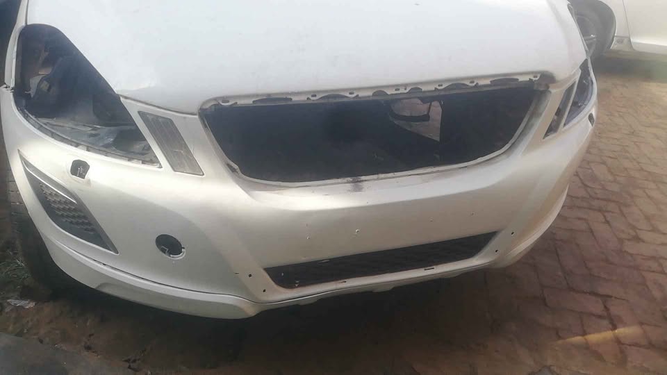 VOLVO XC60 2012 FRONT BUMPER FOR SALE DELIVERY AVAILABLE COUNTRY WIDE - Private Seller