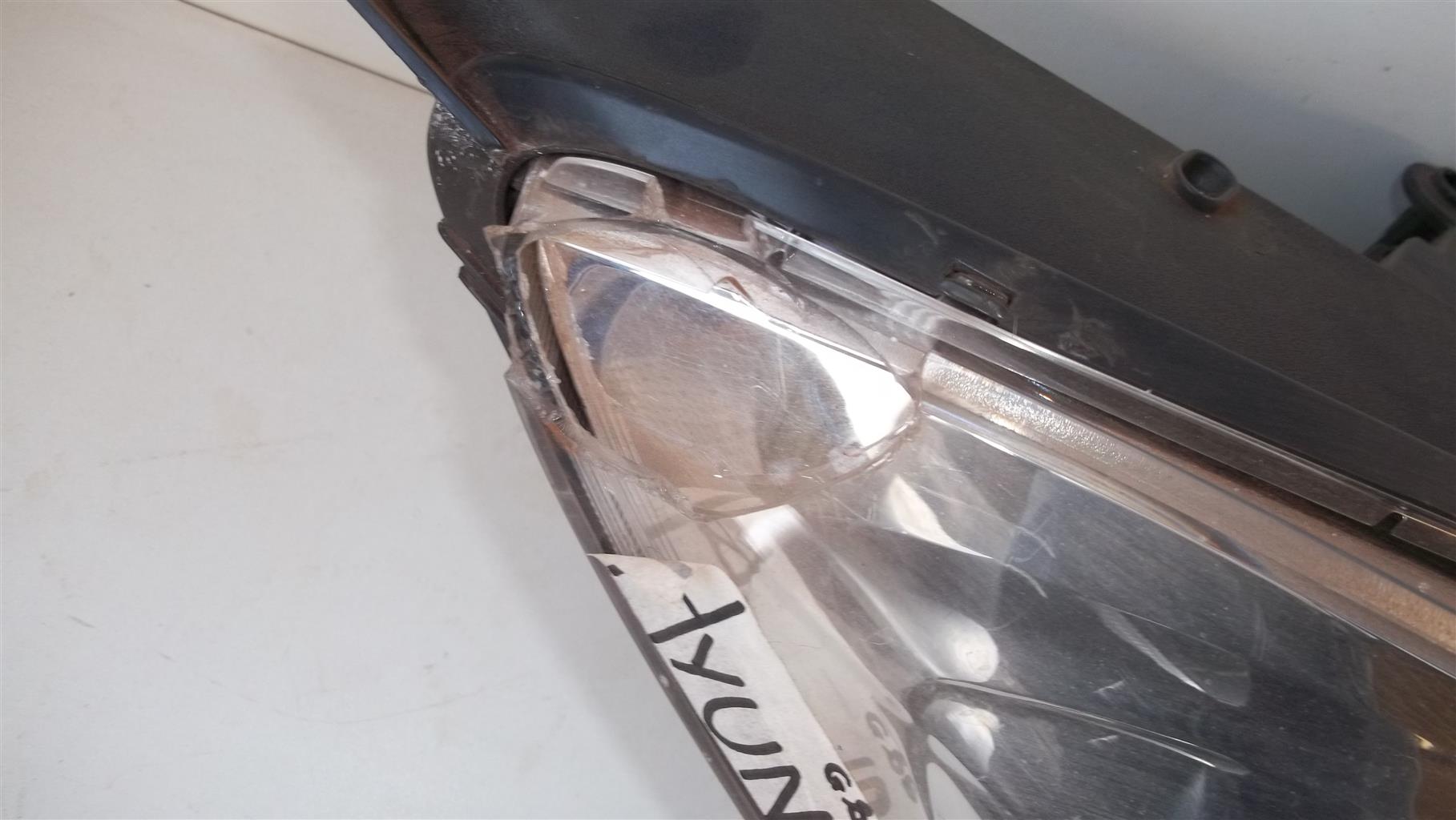 Hyundai Atos Right headlight - Private Seller Hyundai Atos Right headlight - Private Seller