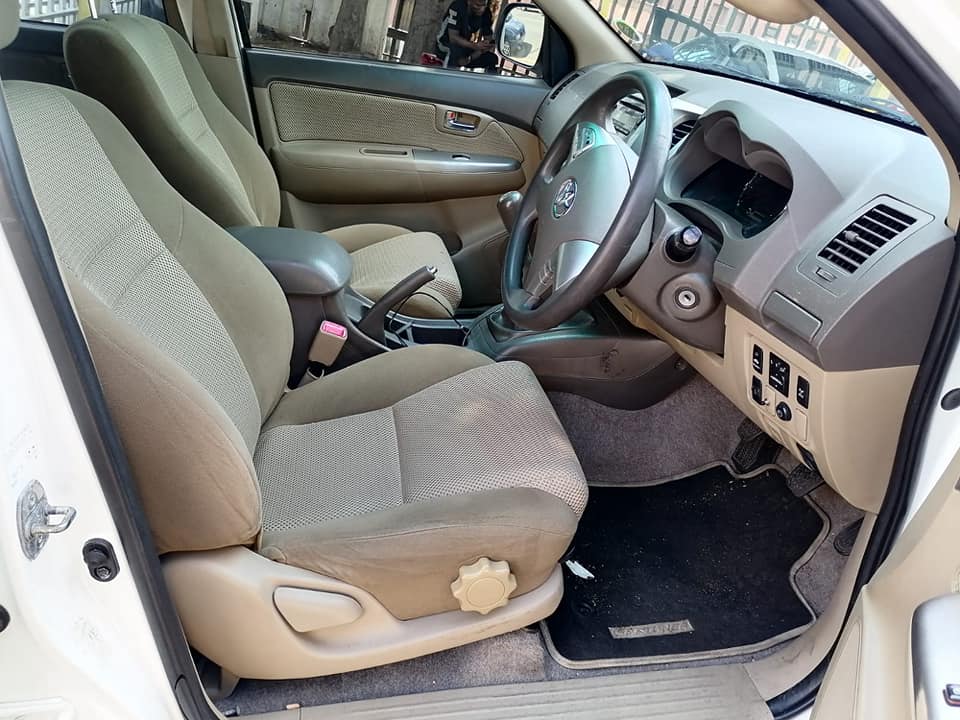 2013 Toyota Fortuner 3.0 4x2 D4D Seven seater