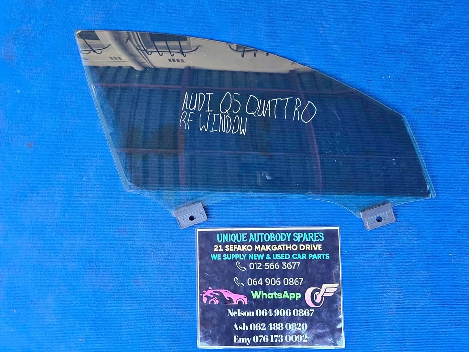 Audi Q5 Door glass Right Front - Private Seller Audi Q5 Door glass Right Front - Private Seller