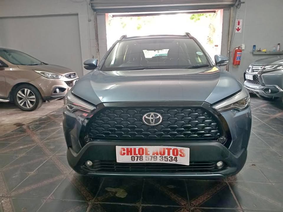 2024 Toyota Corolla Cross 1.8 Petrol  25 000km Grey  Automatic