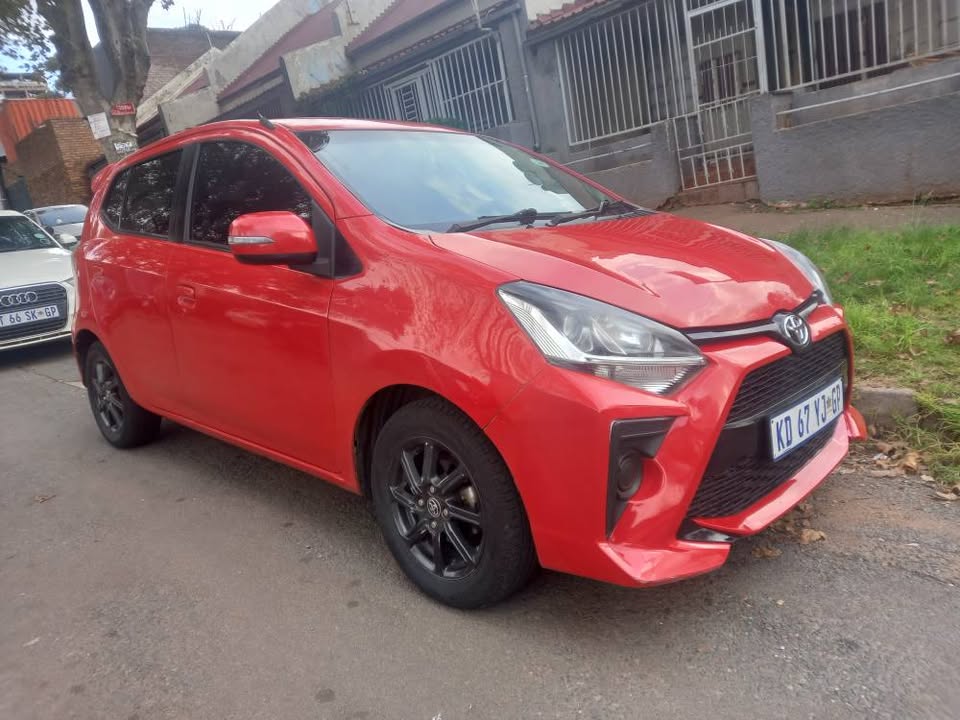 2022 TOYOTA AGYA 1.0 PETROL, AUTOMATIC, RED, 85000KMS SERVICE BOOK