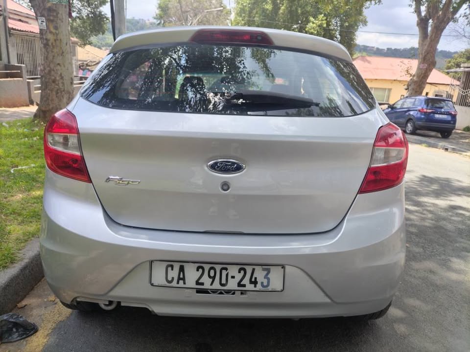 2016 Ford figo 1.4 hatchback