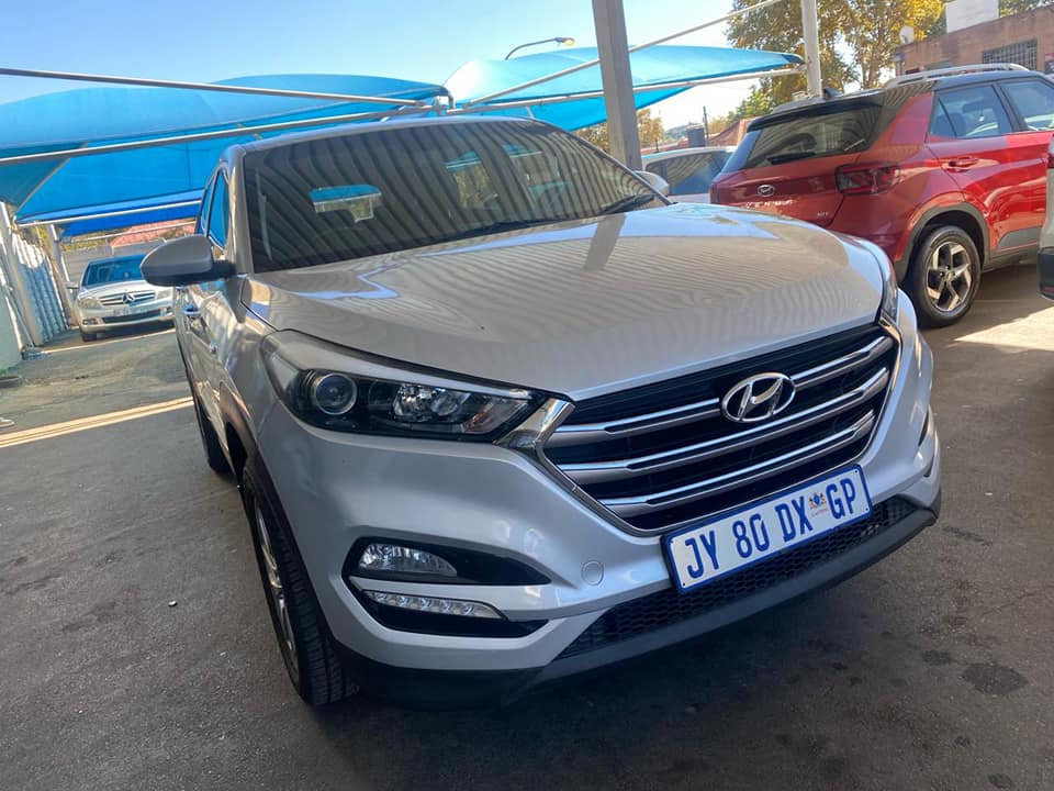 2016 HYUNDAI TUSCON 2.0 MANUAL