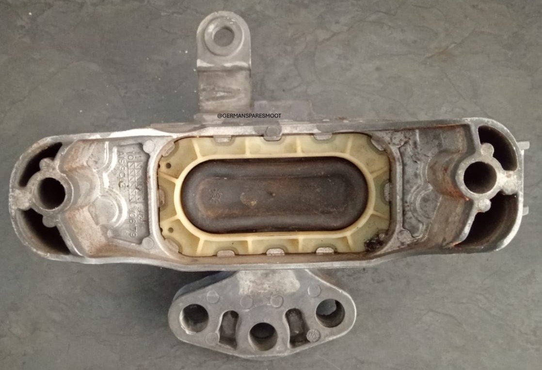 Chev Cruze 1.6 Used Engine Mounting - Private Seller