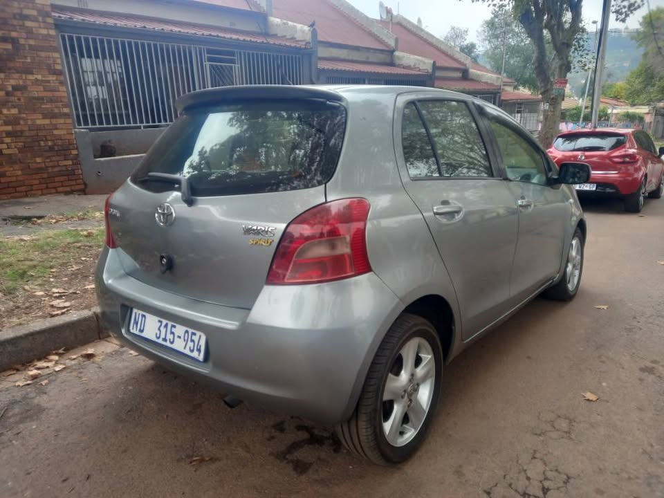2007 Toyota Yaris Hatchback T3 PETROL, Manual, Automatic, Grey, 102000kms,