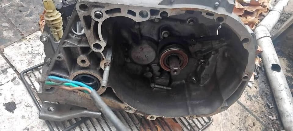 NISSAN NP200 GEARBOX AVAILABLE - Private Seller NISSAN NP200 GEARBOX AVAILABLE - Private Seller