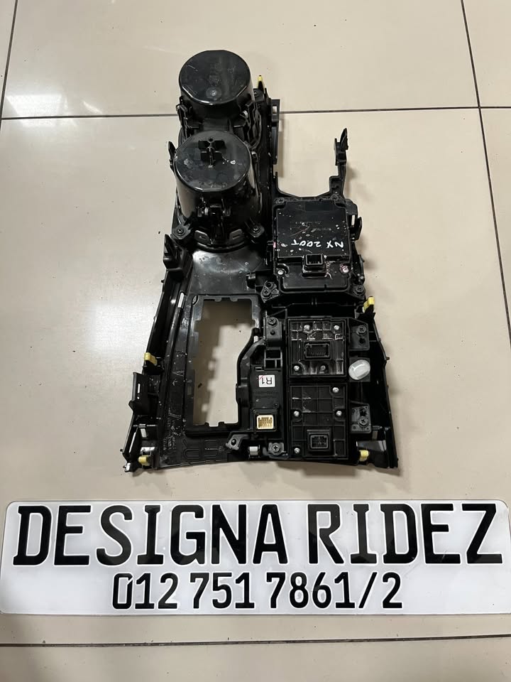 LEXUS NX200T CENTRE CONSOLE AVAILABLE. - Private Seller LEXUS NX200T CENTRE CONSOLE AVAILABLE. - Private Seller