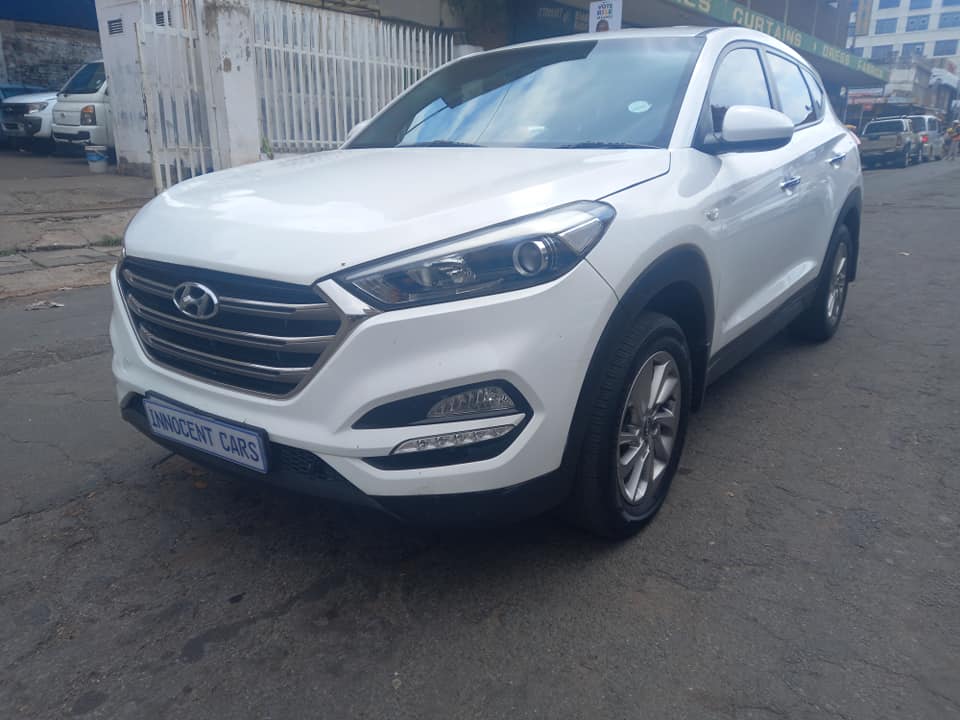 2018 HYUNDAI TUCSON 2.0 PETROL, MANUAL TRANSMISSION, WHITE COLOUR