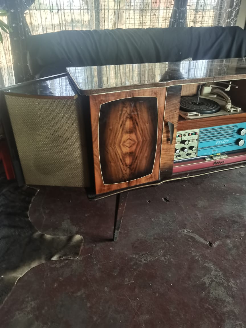 Antique Pilot Radio Gram
