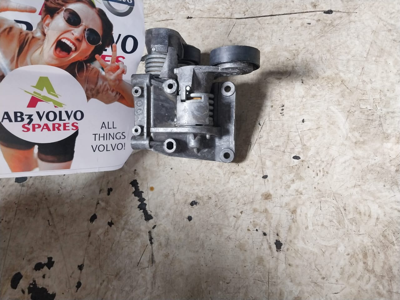 Volvo S40 T5 2006 Tensioner - Private Seller Volvo S40 T5 2006 Tensioner - Private Seller