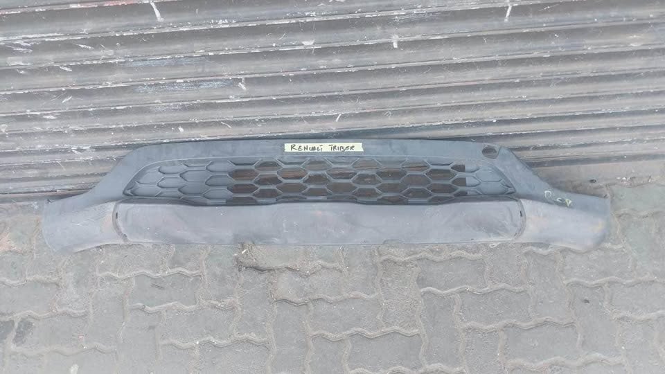 Renault Triber bottom grill - Private Seller
