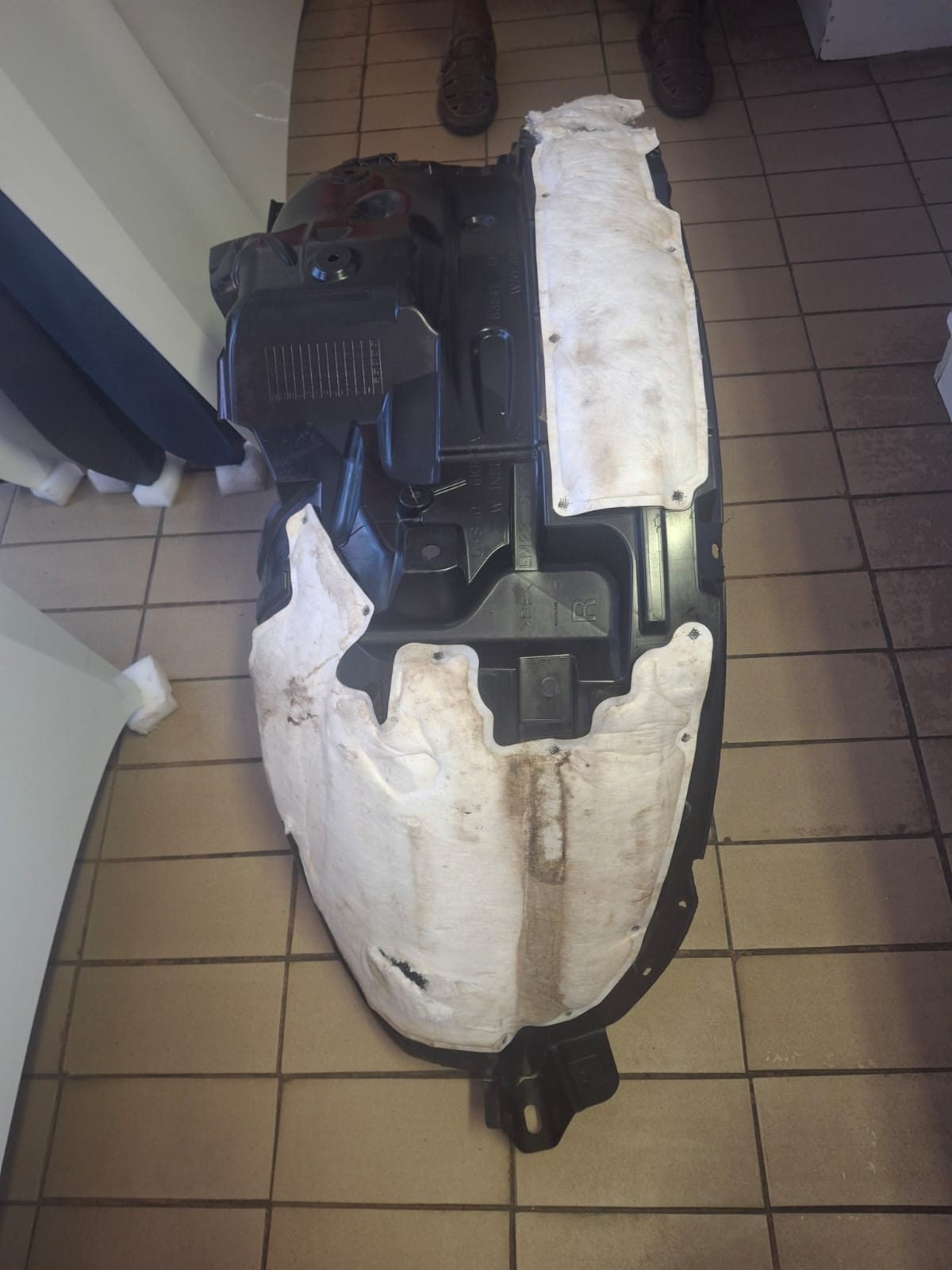 2023 NISSAN NAVARA FENDER LINER RIGHTSIDE AVAILABLE FOR SALE - Private Seller 2023 NISSAN NAVARA FENDER LINER RIGHTSIDE AVAILABLE FOR SALE - Private Seller
