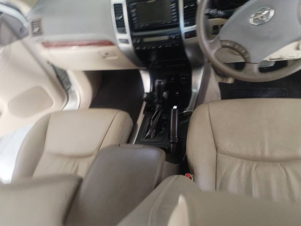 2009 TOYOTA PRADO 4.0 V6 LAND CRUISER 4X4 7 SEATER AUTOMATIC