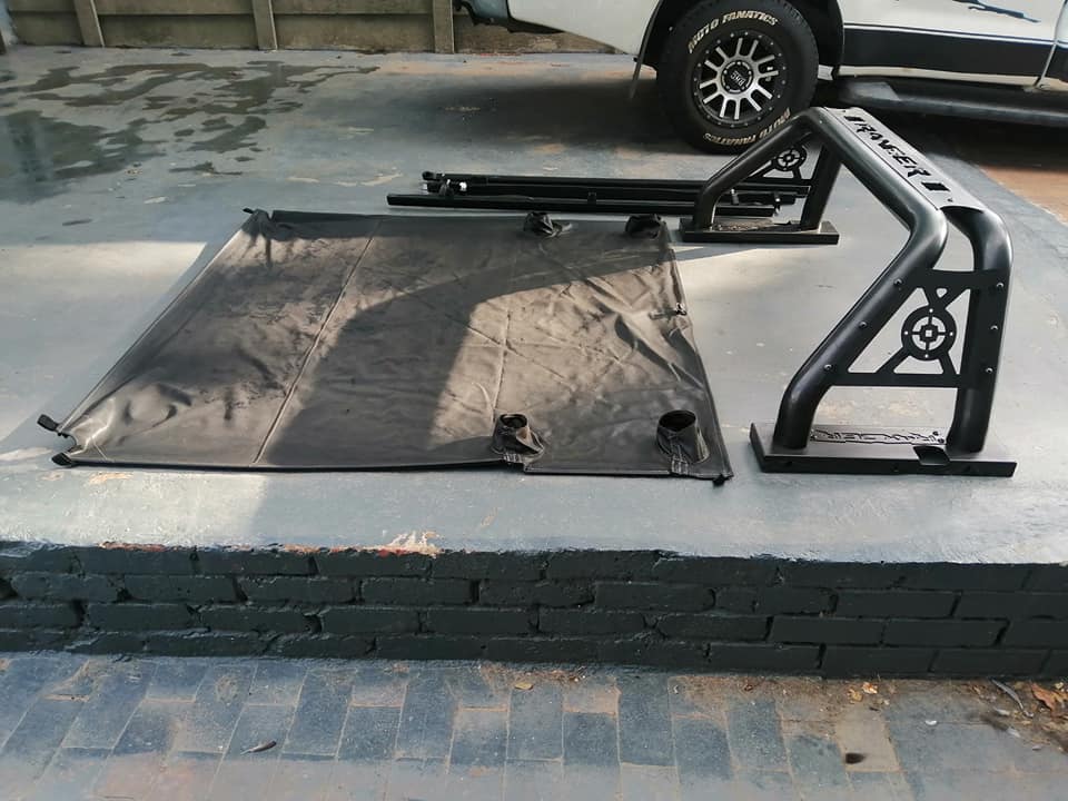 Ford Ranger T6 /7 double cab roll bar and clip on Toni cover for sale - Private Seller