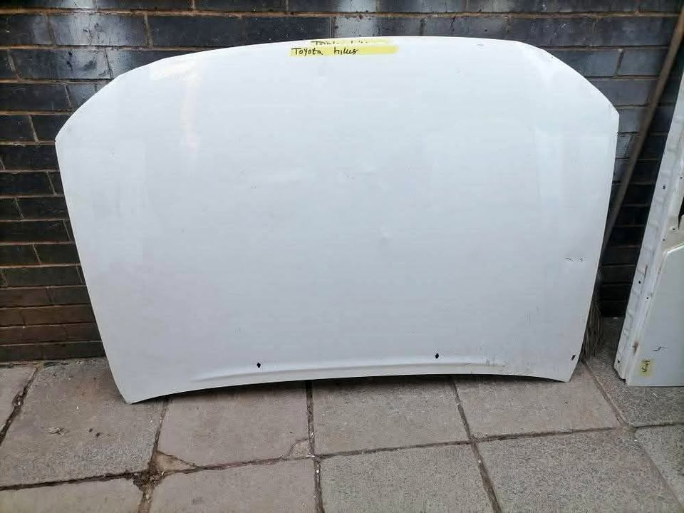 Toyota hilux D4D Bonnet - Private Seller Toyota hilux D4D Bonnet - Private Seller