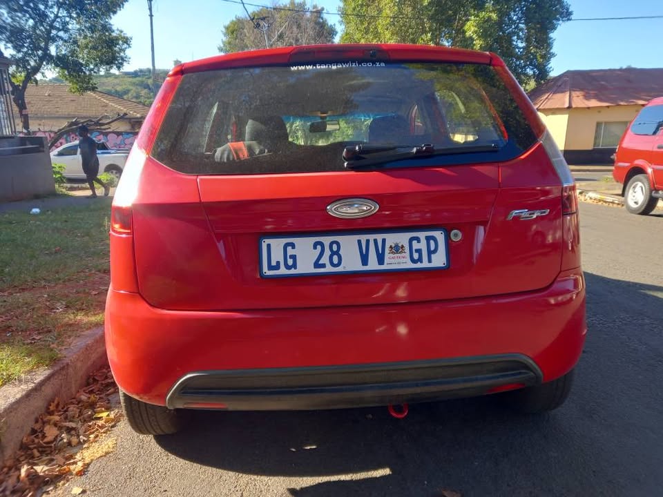 2014 FORD FIGO HATCHBACK, ENG 1.4 PETROL, MANUAL TRANSMISSION, RED COLOR, MILEAGE K