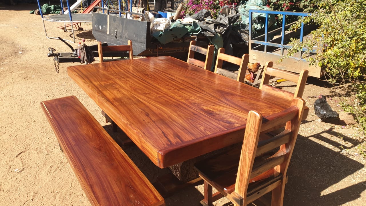 8 seat and table for sale - sleeper wood