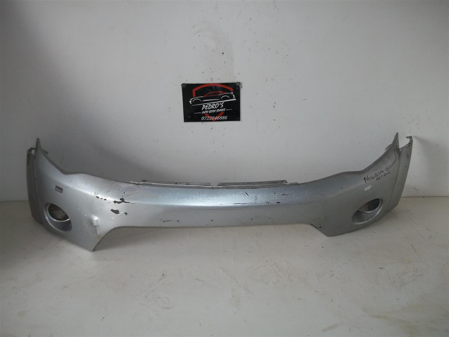 Mitsubishi Outlander '07-'10 front bumper - Private Seller Mitsubishi Outlander '07-'10 front bumper - Private Seller