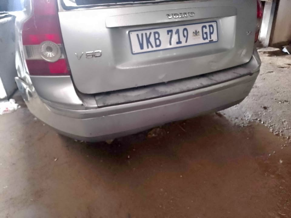 VOLVO V50 2006 REAR BUMPER AVAILABLE - Private Seller VOLVO V50 2006 REAR BUMPER AVAILABLE - Private Seller