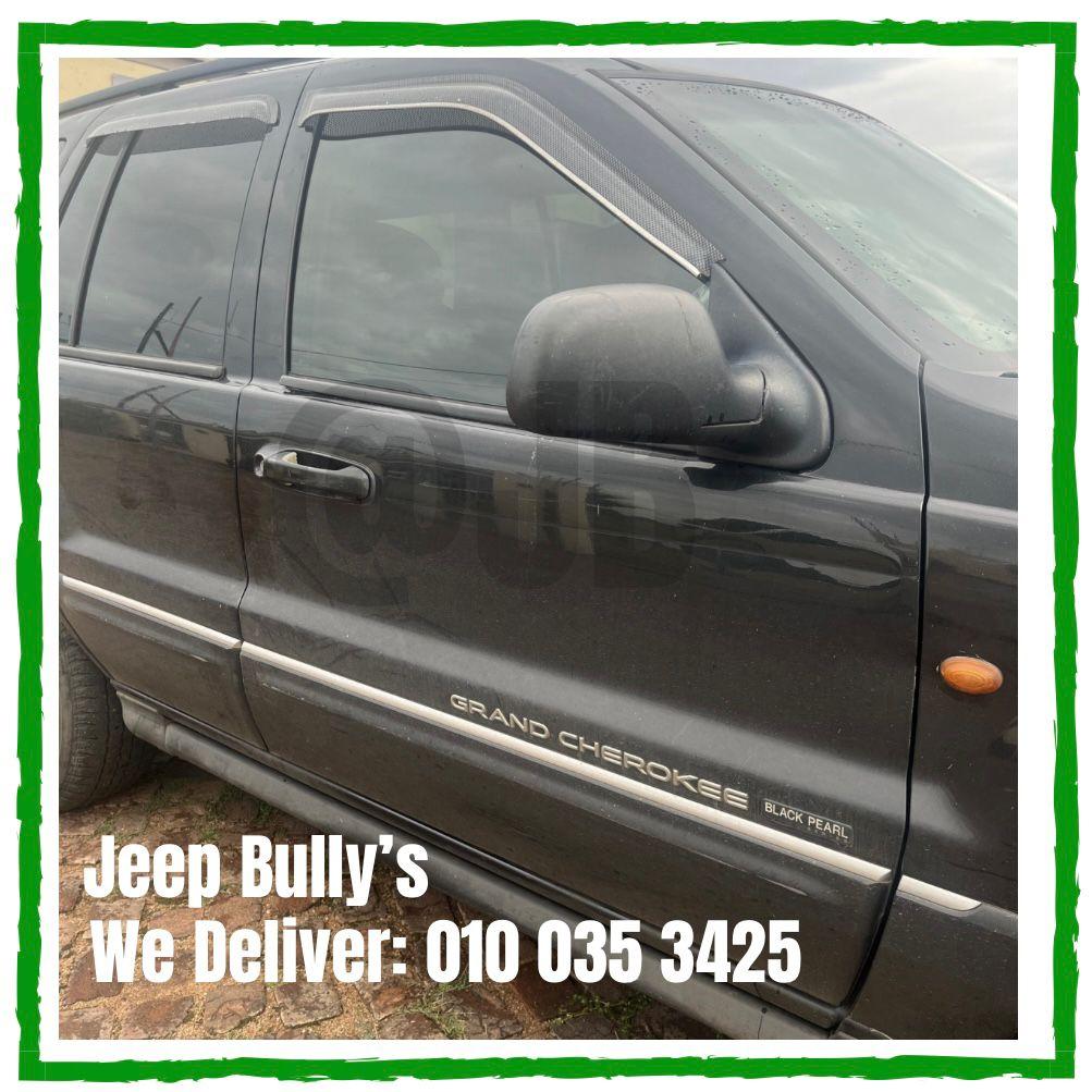 Jeep Grand Cherokee WJ 4.7 Door Panels & Glass (Right) For Sale -Jeep Spares - Private Seller Jeep Grand Cherokee WJ 4.7 Door Panels & Glass (Right) For Sale -Jeep Spares - Private Seller