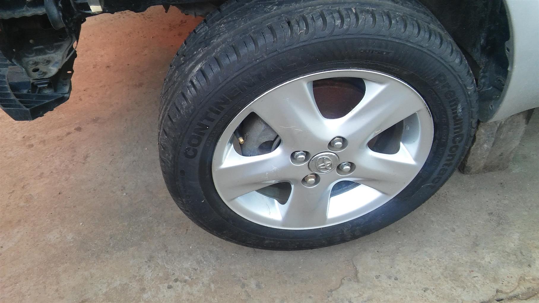 toyota yaris wheel caps for sale