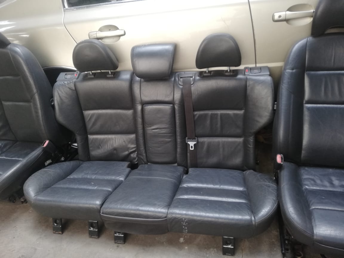 Volvo S40 complete car seat - Private Seller
