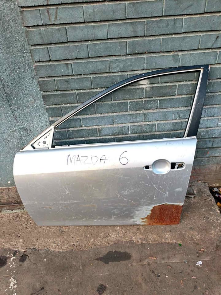 Mazda 6 left front door Mazda 6 left front door