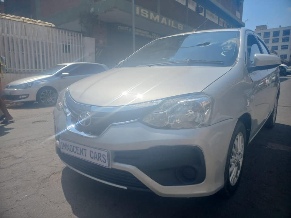 2017 TOYOTA ETIOS SEDAN 1.5 PETROL ENGINE, MANUAL, SILVER IN COLOR,