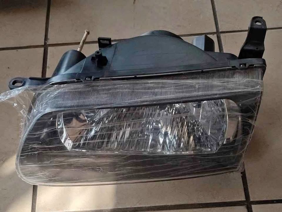 Toyota Tazz Headlight Selling for Brand new - Private Seller Toyota Tazz Headlight Selling for Brand new - Private Seller