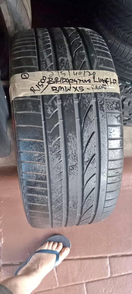 1x Bridgestone Runflat for BMW X5 front - Private Seller 1x Bridgestone Runflat for BMW X5 front - Private Seller