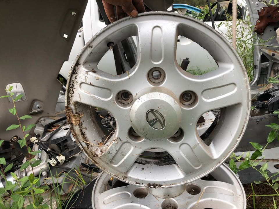 TATA 16 size Mag Rims - Private Seller