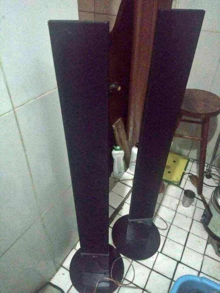 LG T Speakers each  , works perfectly nice LG T Speakers each  , works perfectly nice