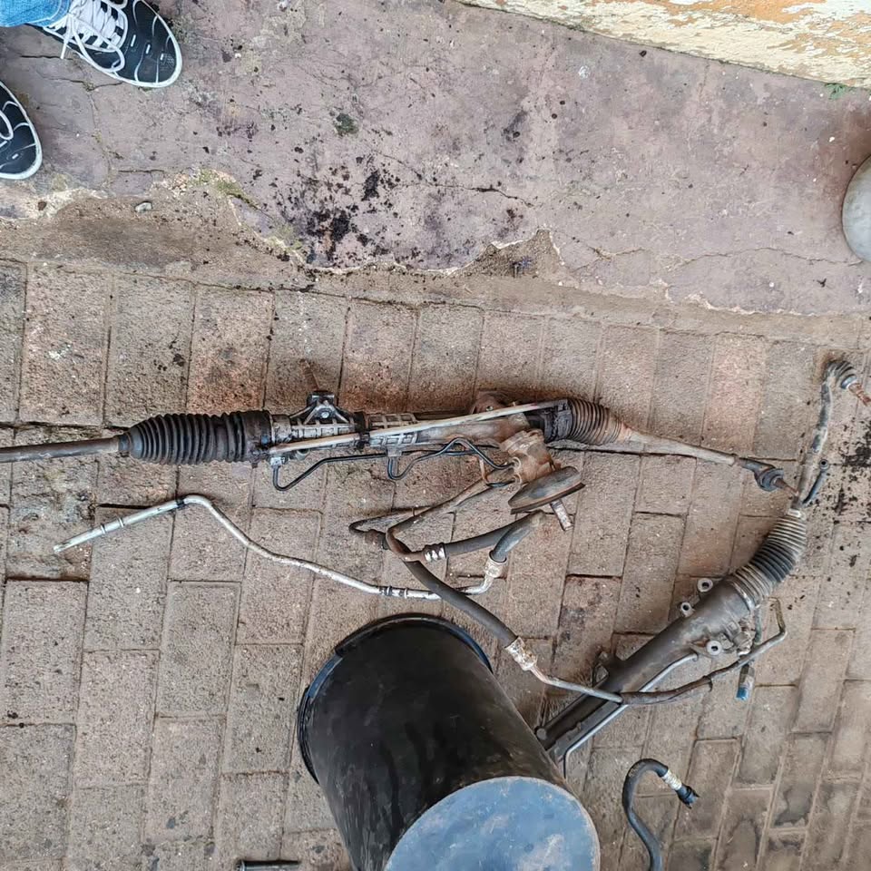Peugeot 206 steering rack - Private Seller