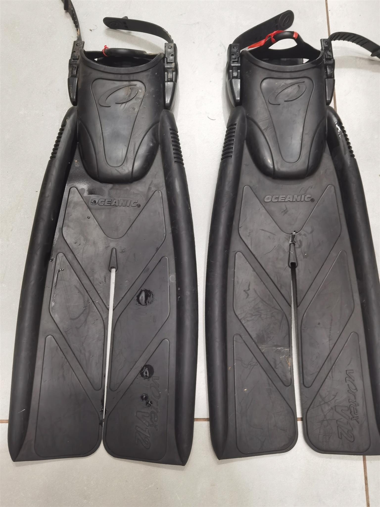 Ladies SCUBA gear | Junk Mail Marketplace