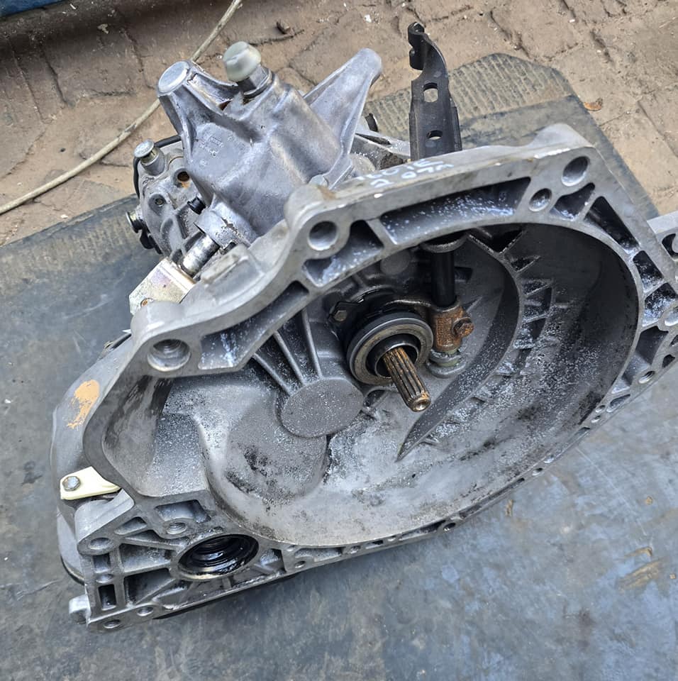 2000 Opel Astra 1.6 Gearbox For Sale Good Condition - Private Seller 2000 Opel Astra 1.6 Gearbox For Sale Good Condition - Private Seller