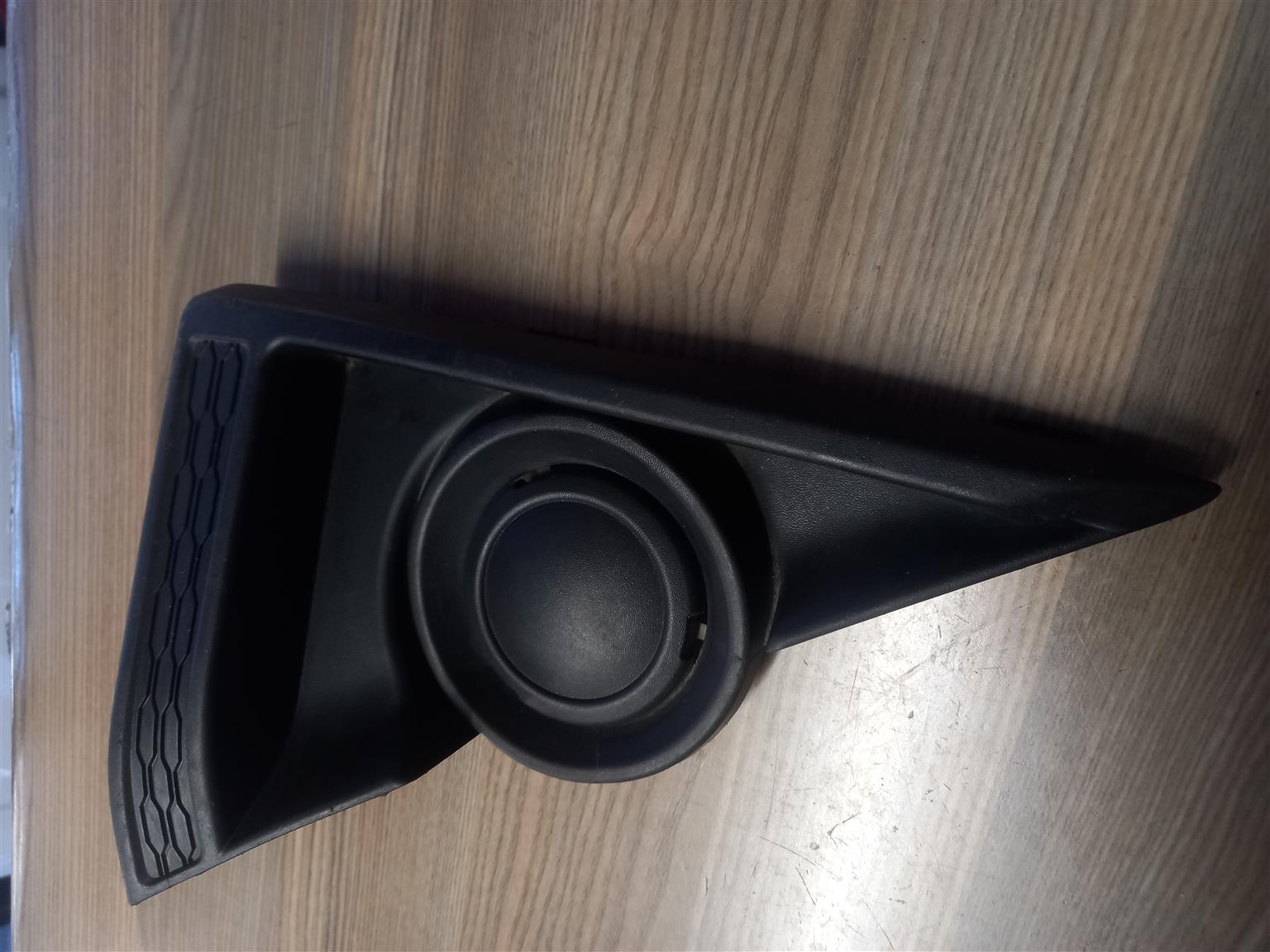 2022 TOYOTA AGYA FOGLIGHT COVER LEFT SIDE - Private Seller 2022 TOYOTA AGYA FOGLIGHT COVER LEFT SIDE - Private Seller