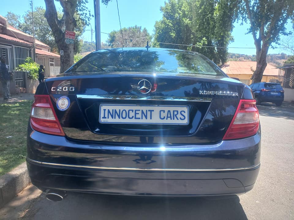 2009 MERCEDES BENZ C200 KOMPRESSOR PETROL, AUTOMATIC, BLUE COLOR, MILEAGE 95000KMS