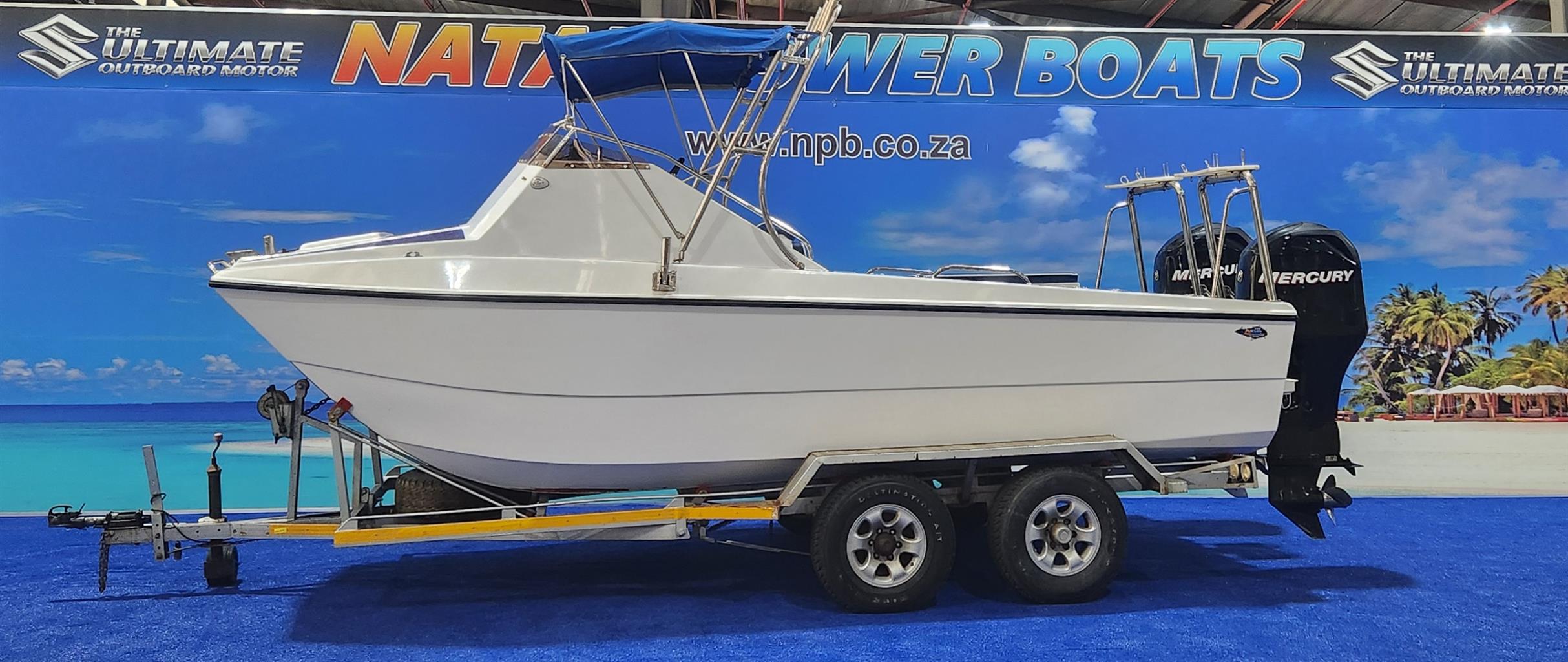 TOMCAT 19 FT ON TRAILER 2 X 115 HP MERCURY 4 STROKES