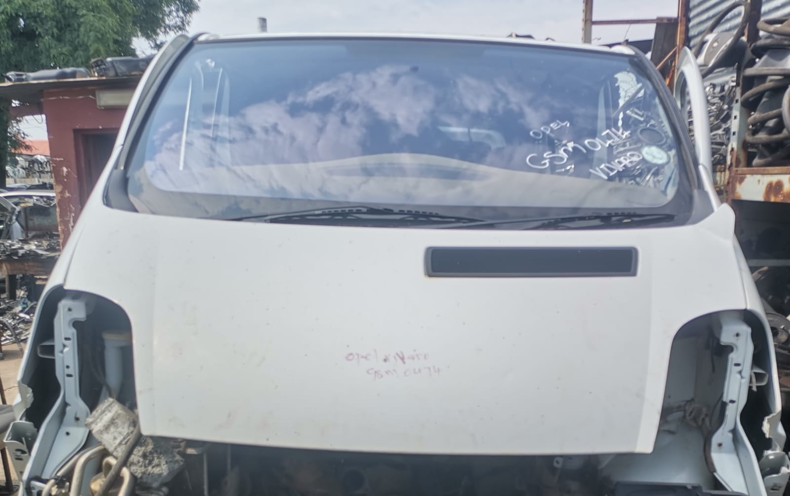 Used Opel Vivaro Bonnet - White in colour - Private Seller Used Opel Vivaro Bonnet - White in colour - Private Seller