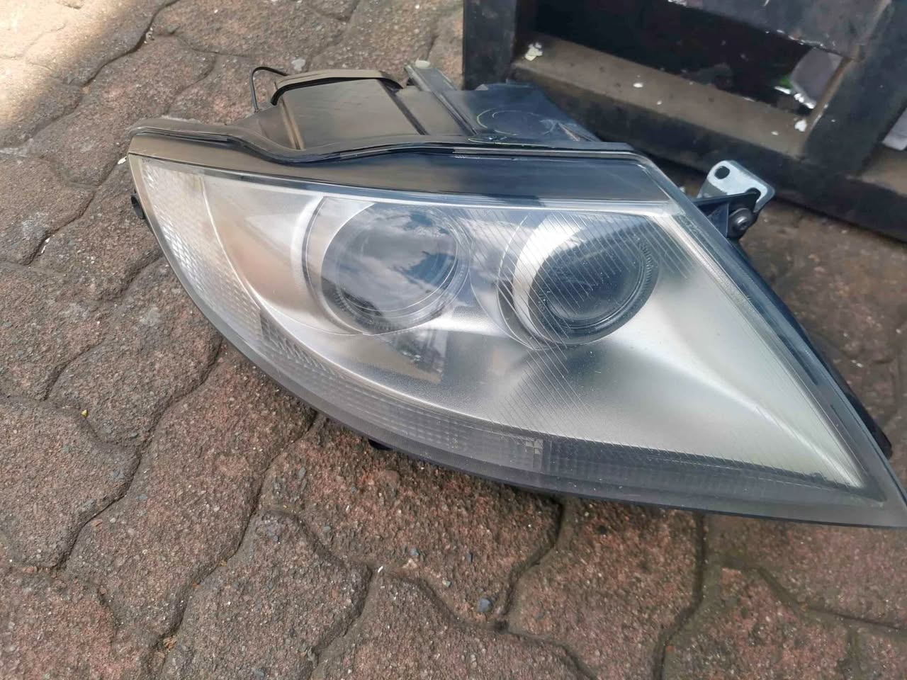 BMW Z4 E85 facelift right headlight - Private Seller BMW Z4 E85 facelift right headlight - Private Seller