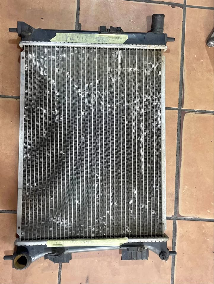 Kia Rio radiator - Private Seller Kia Rio radiator - Private Seller