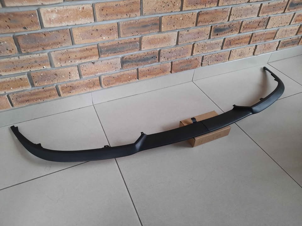 VW POLO VIVO 10/17 BRAND NEW PLASTIC CUPRA STYLE FRONT SPOILERS FORSALE