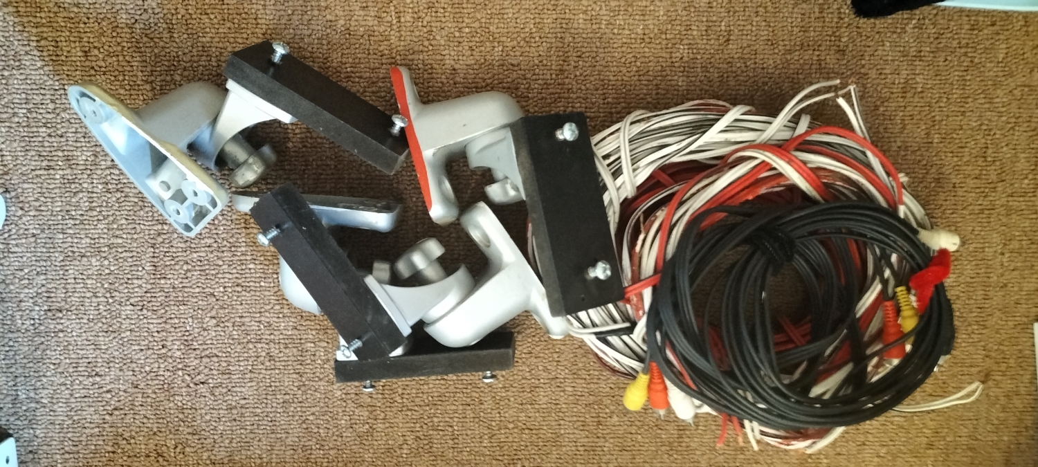 Yamaha RX V361 Amp and Speakers