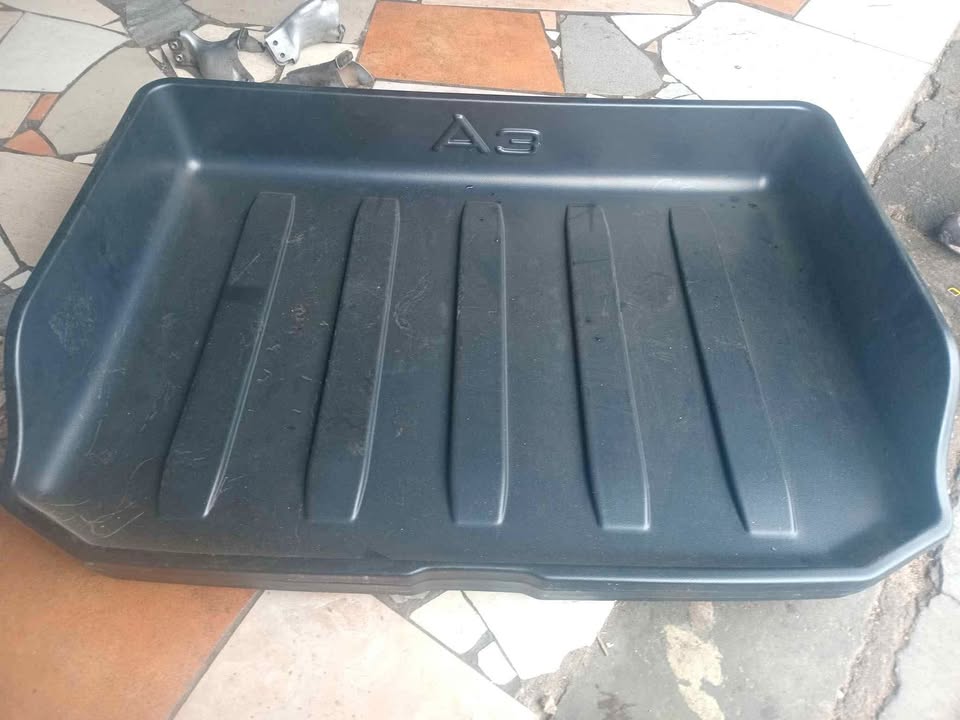 Audi A3 boot boxes - Private Seller Audi A3 boot boxes - Private Seller