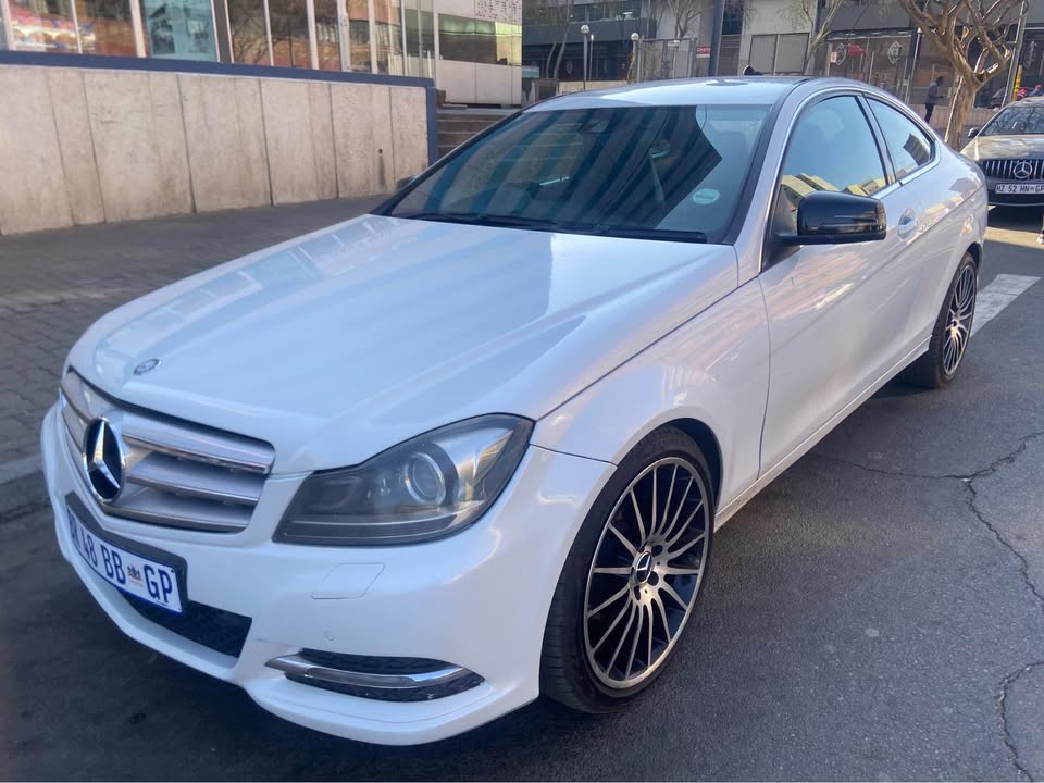 2012 Mercedes Benz C250 88,000km