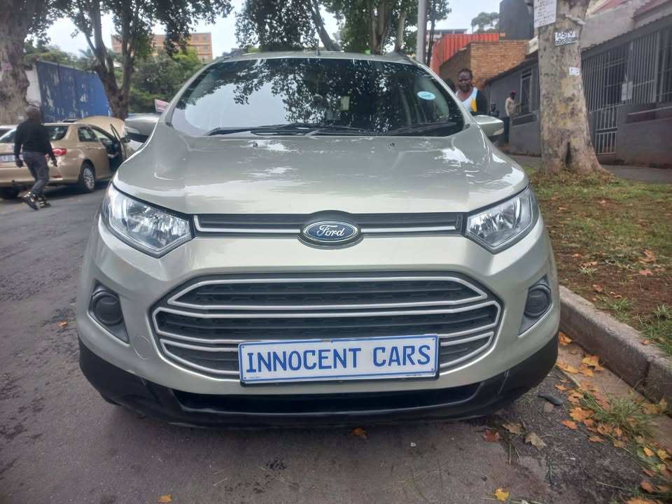 2016 Ford Ecosport Ecoboost 1.0 Titanium petrol, Manual, Gold color, mileage 84000kms,